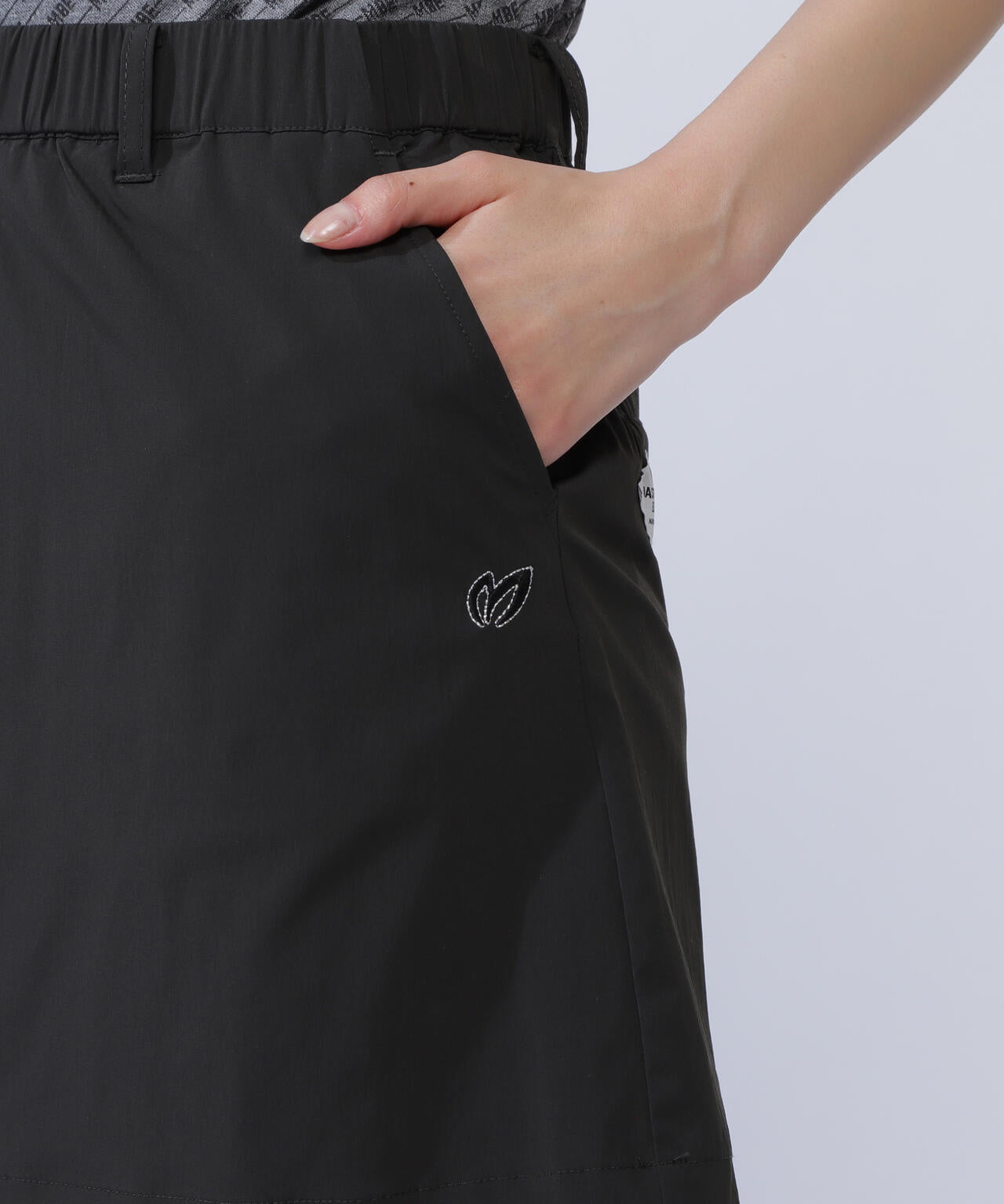 ナイロンストレッチスカート