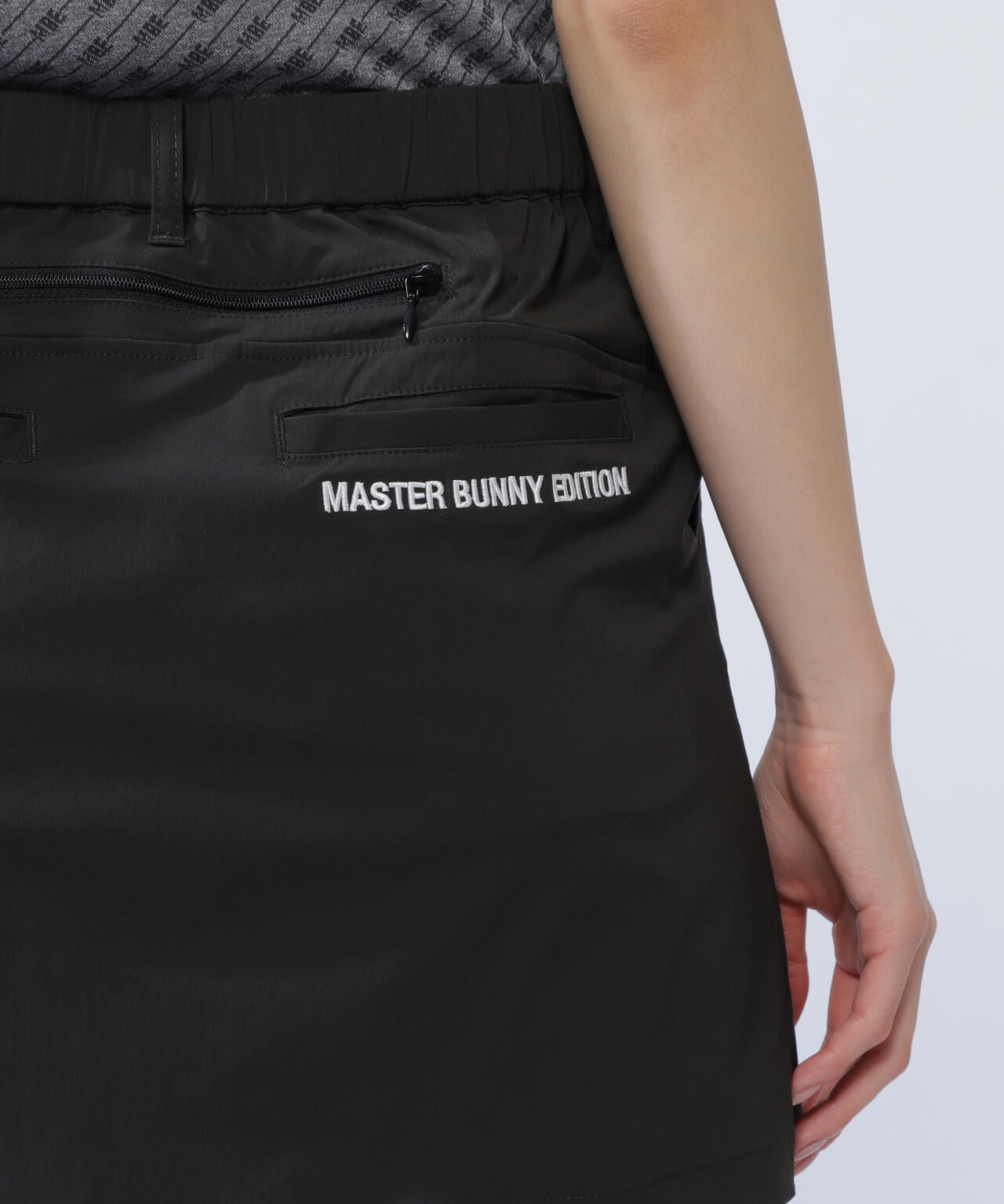 ナイロンストレッチスカート