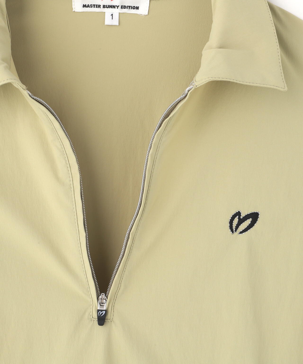 ナイロンストレッチプルオーバー