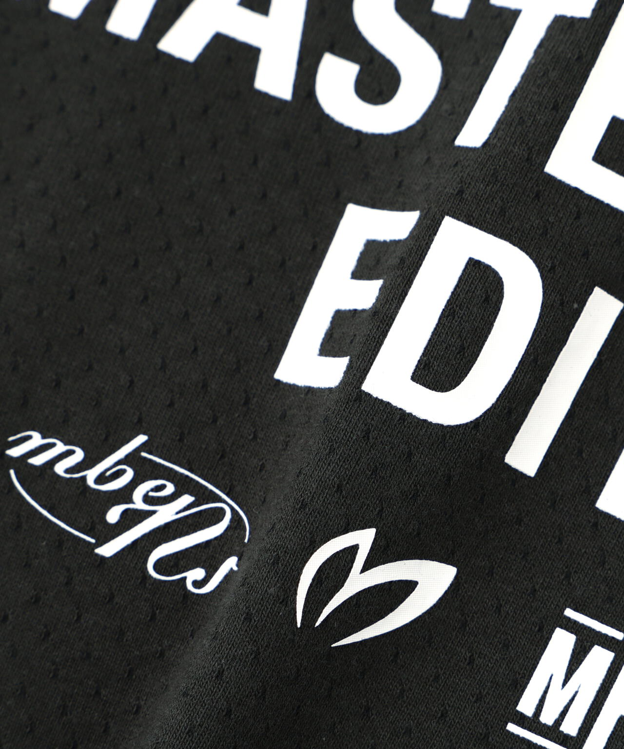 333a4368-376b-52e6-99a6-b9846fa80547_Image