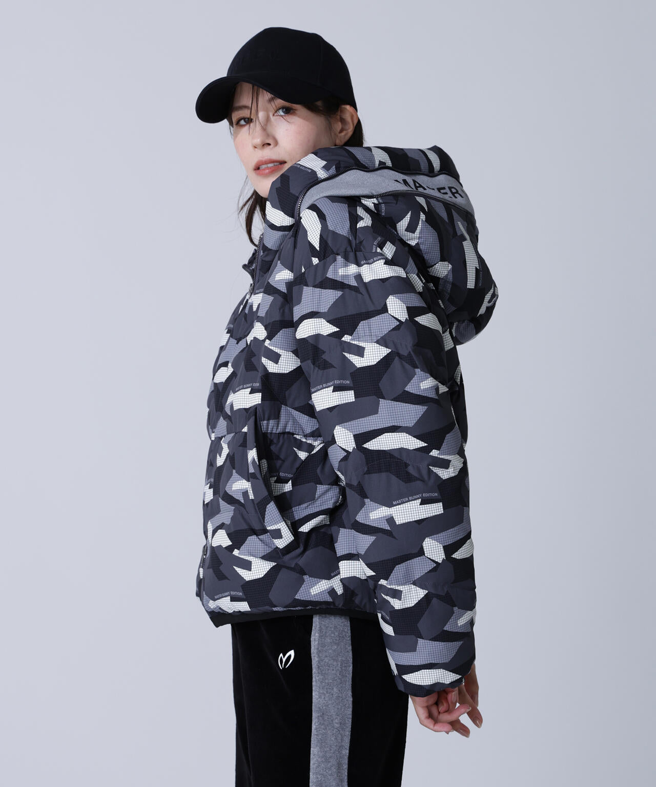 迷彩プリントフーディブルゾン