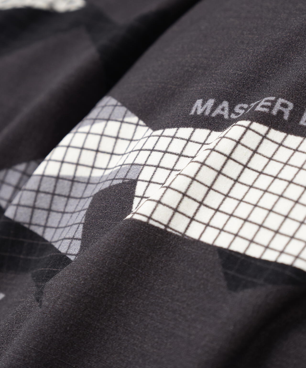 迷彩プリントフーディブルゾン