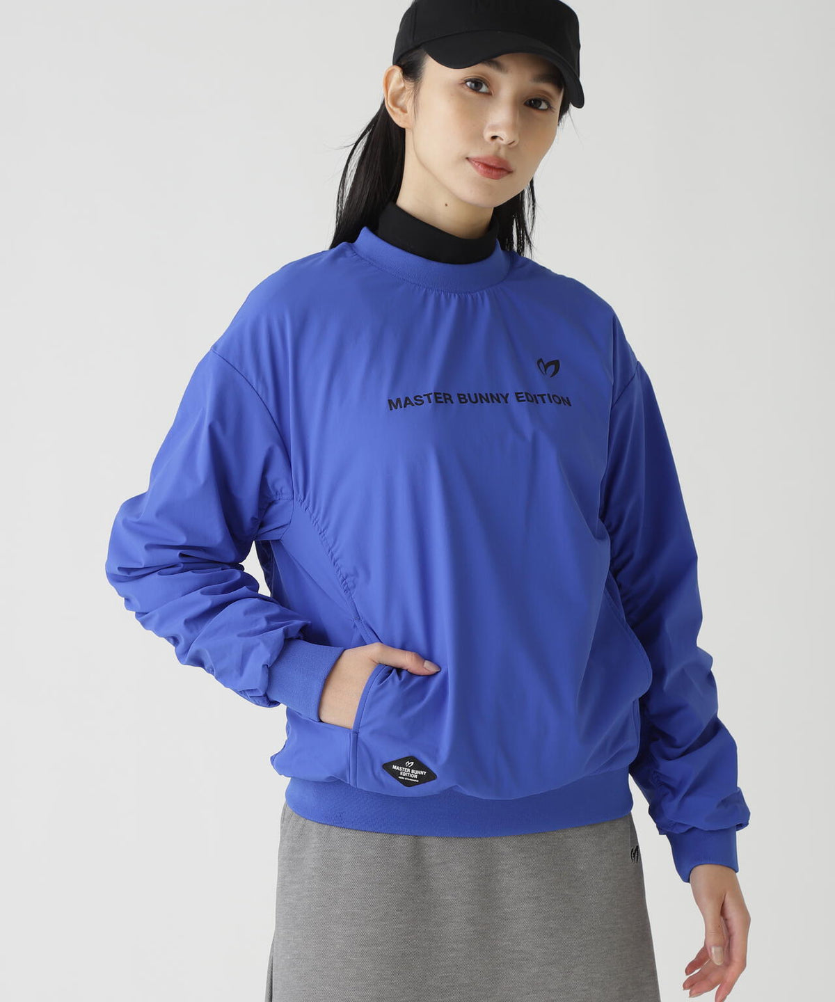 ナイロンストレッチクルーネックプルオーバー