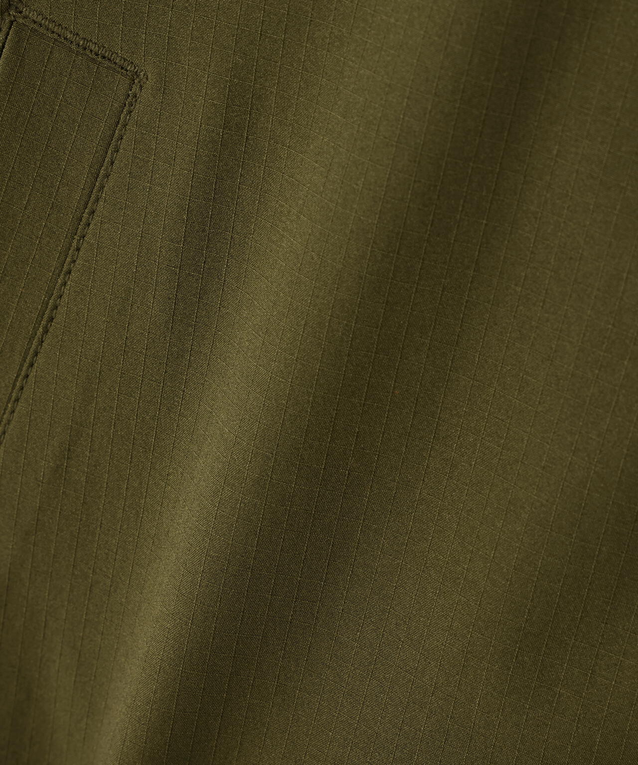 ストレッチリップストップ×高密度ツイル レイヤードフーディブルゾン