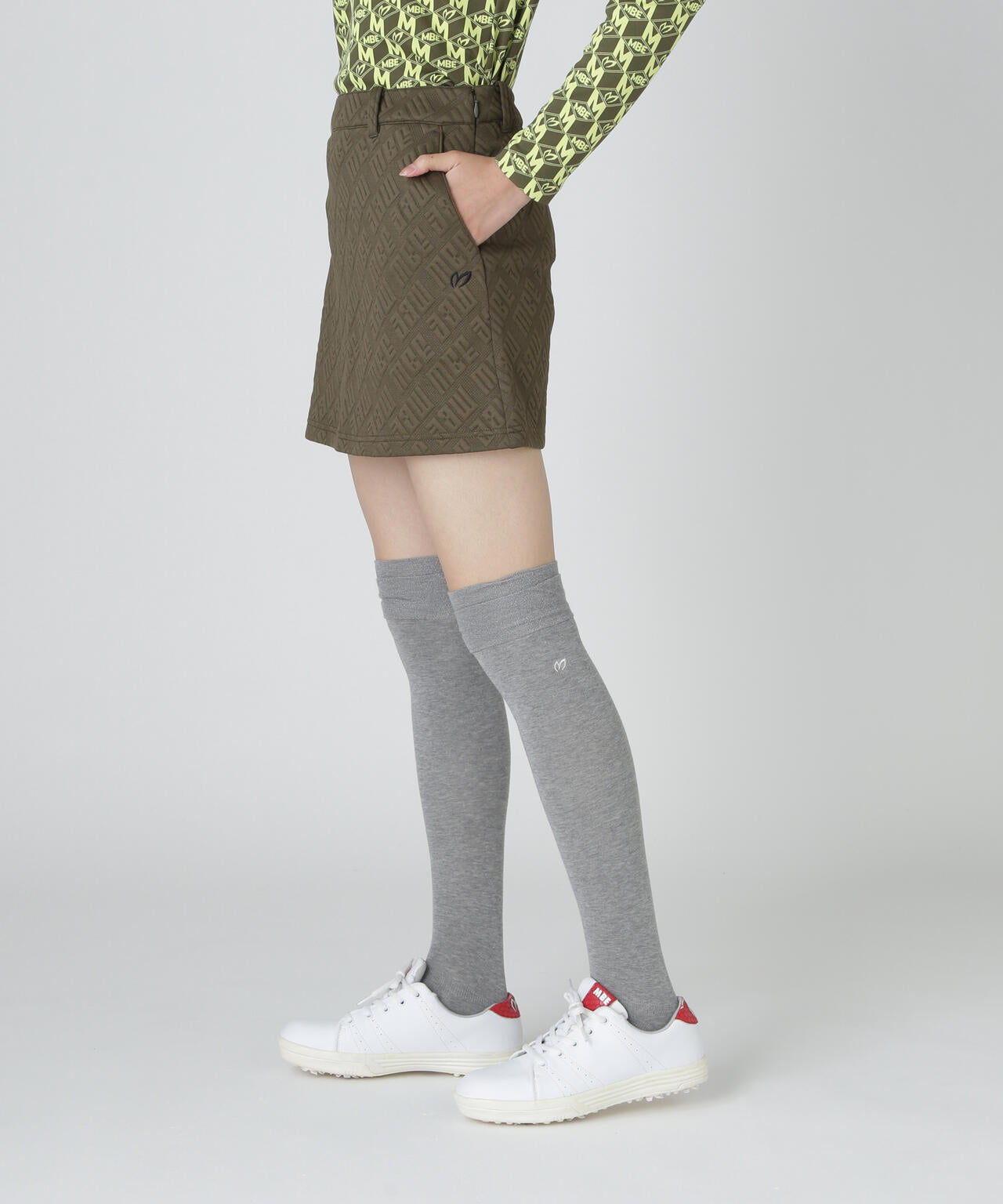 ロゴジャガードストレッチスカート