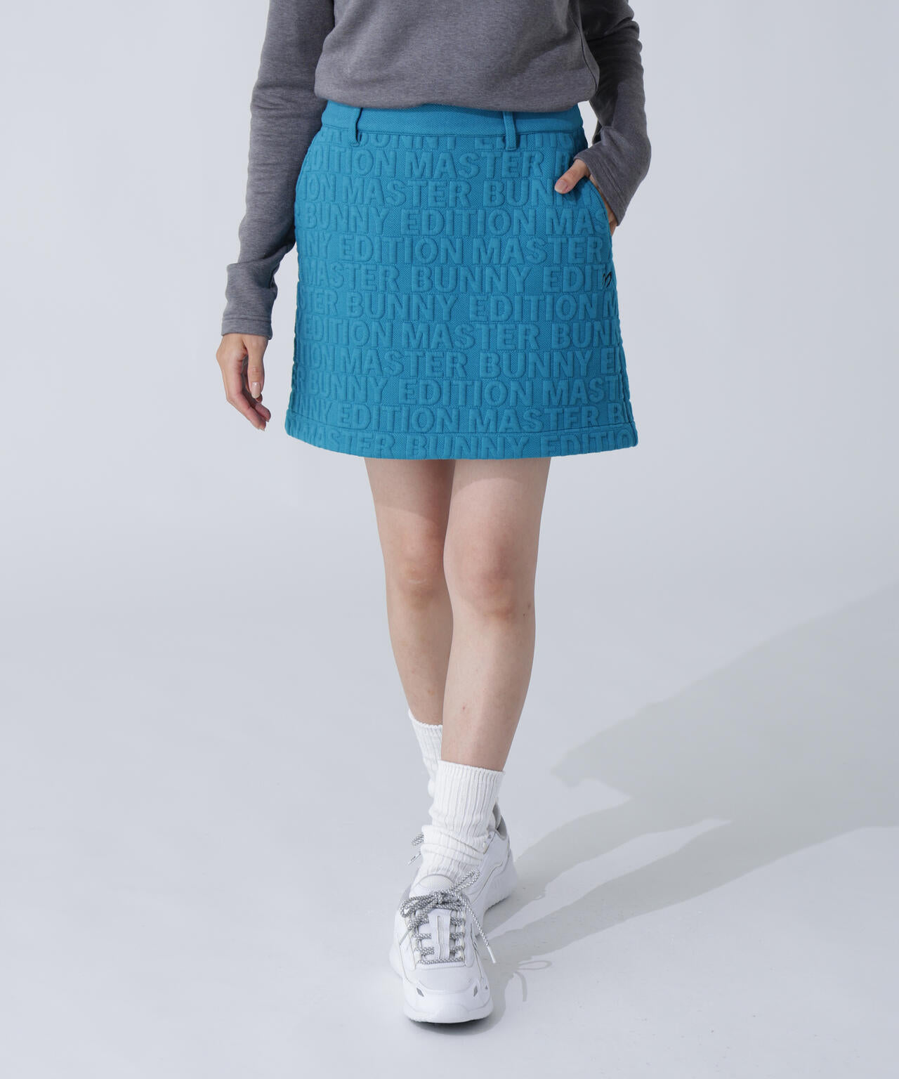 ロゴキルトジャガードスカート