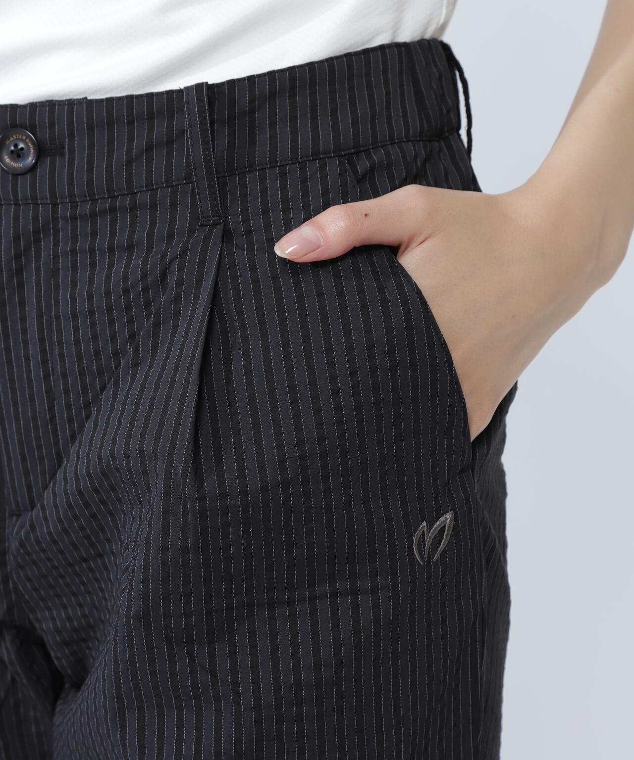 ストライプパンツ