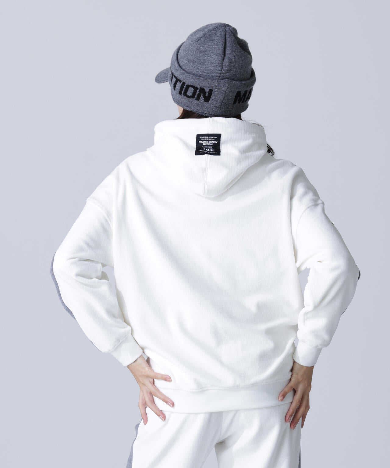 【岩井ツインズコラボカラーあり】ベロアフーディプルオーバー