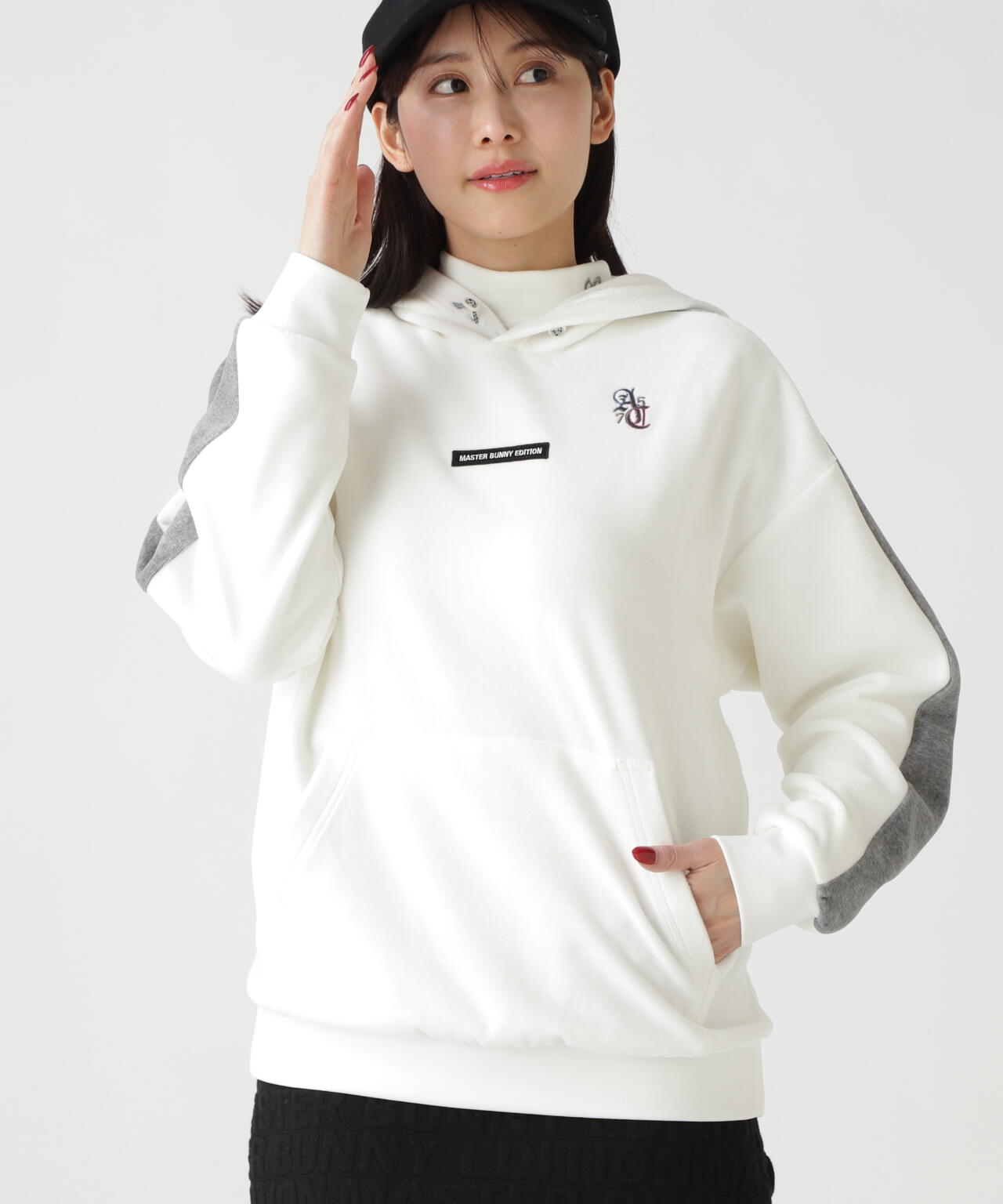 【岩井ツインズコラボカラーあり】ベロアフーディプルオーバー