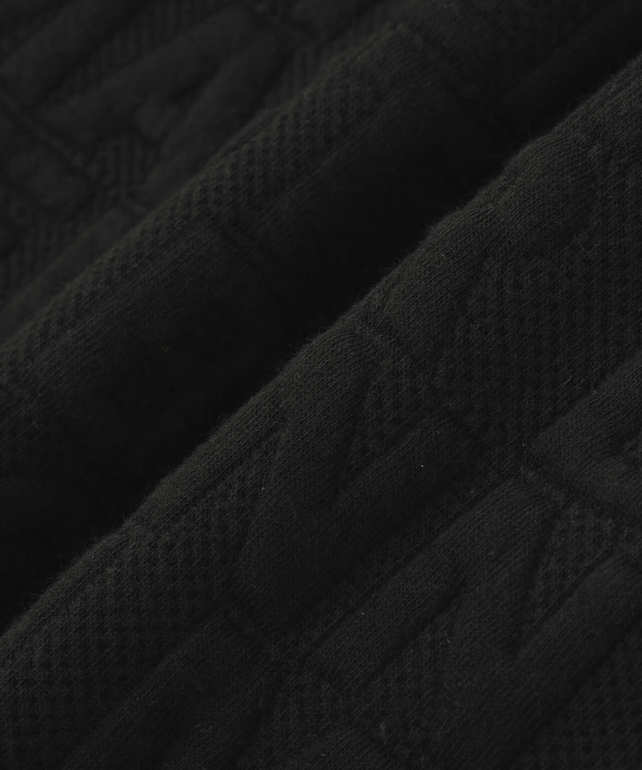 ロゴキルトジャガードハーフジップアップ