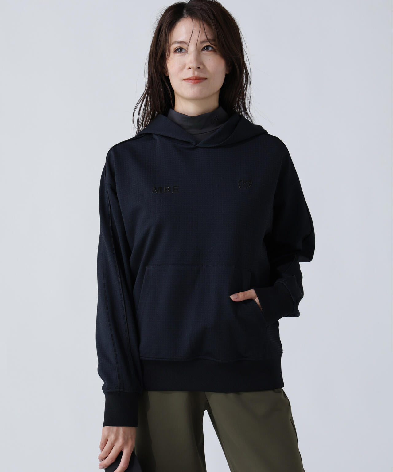 幾何学柄ジャガード フーディプルオーバー