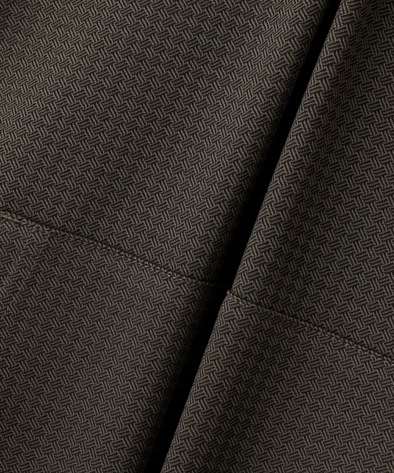 幾何学柄ジャガード フーディプルオーバー