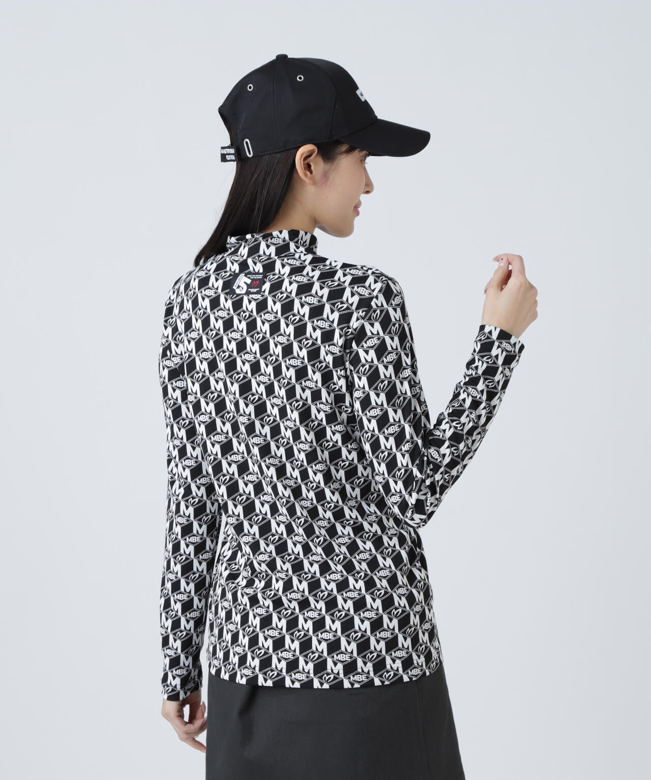 エコブルーMキューブジャガード長袖ハイネックカットソー