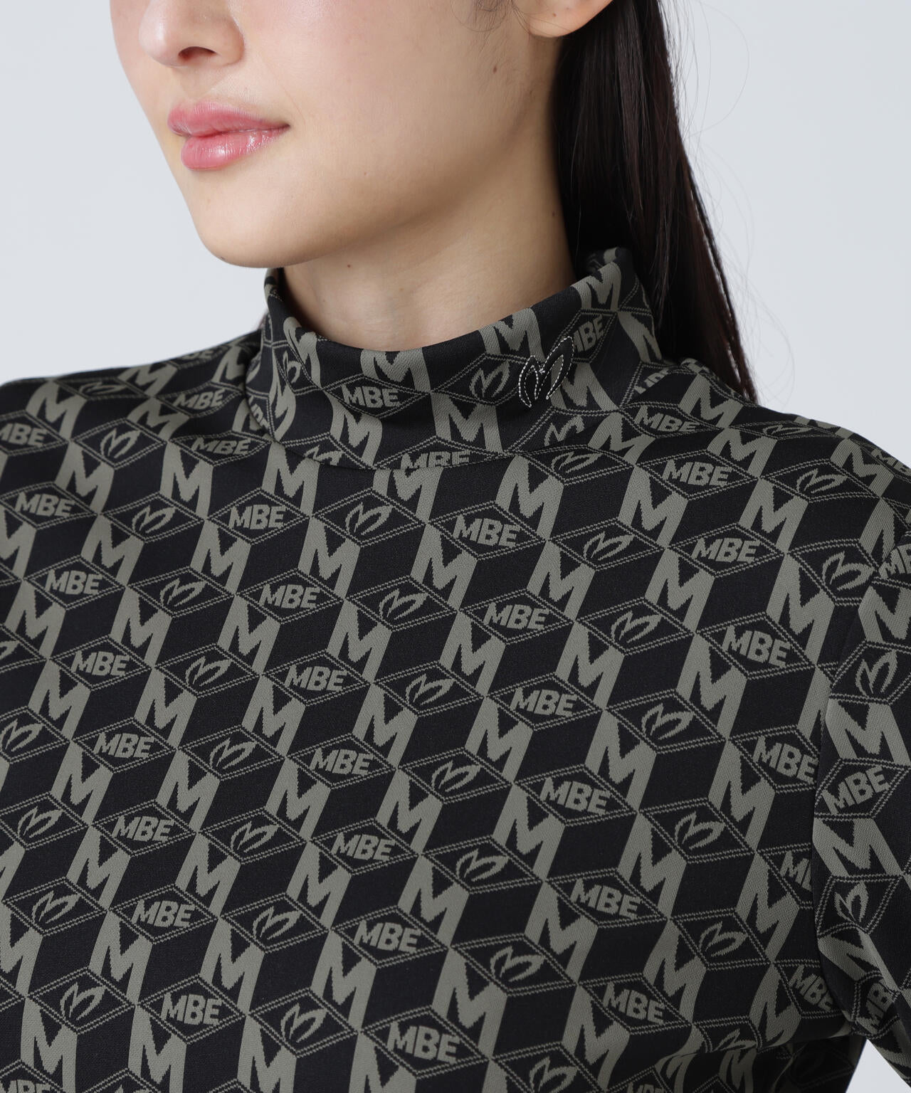 エコブルーMキューブジャガード長袖ハイネックカットソー