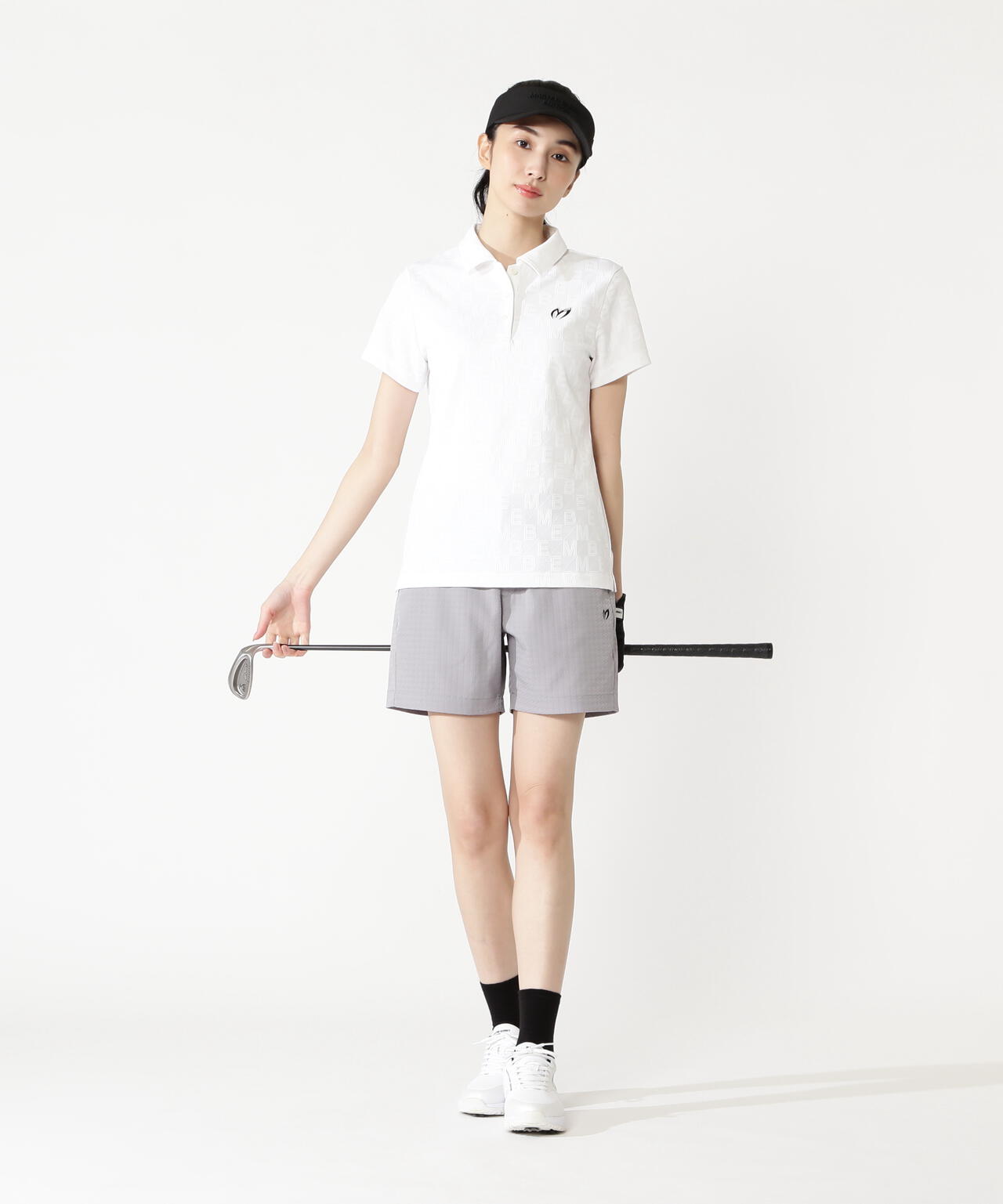T:171cm/B:77/W:59・H:87 着用サイズ:1