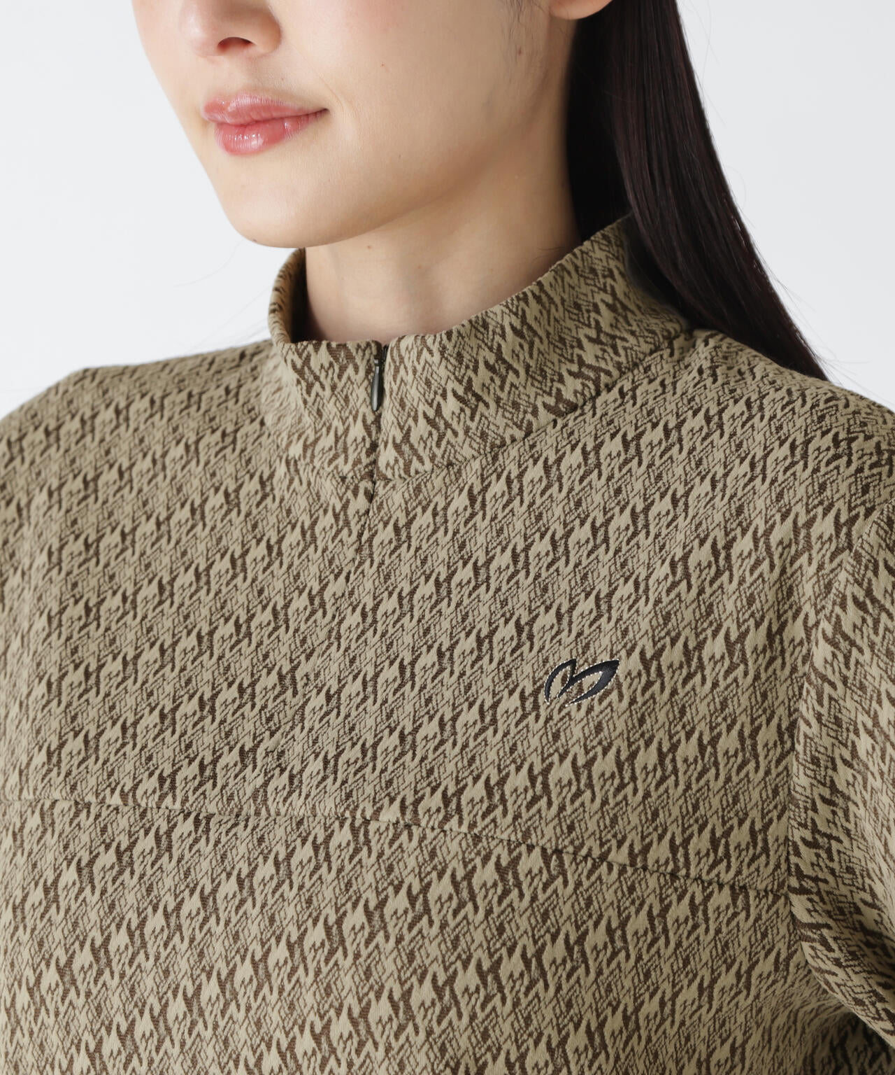 幾何柄起毛ジャガードハーフジップアップカットソー