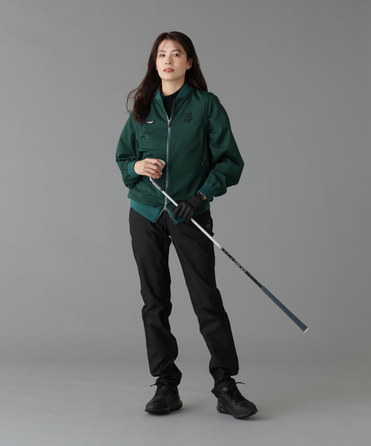Height : 160 Bust : 80 Waist : 58 Hips : 83 着用サイズ:1