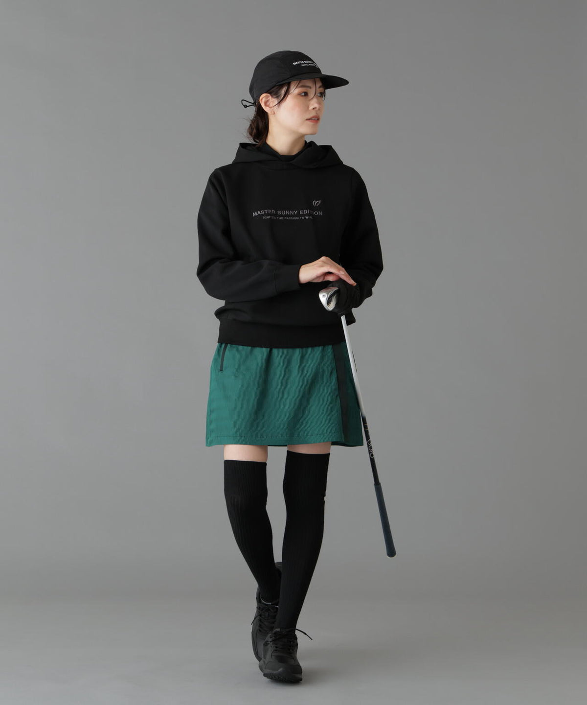 Height : 160 Bust : 80 Waist : 58 Hips : 83 着用サイズ:1
