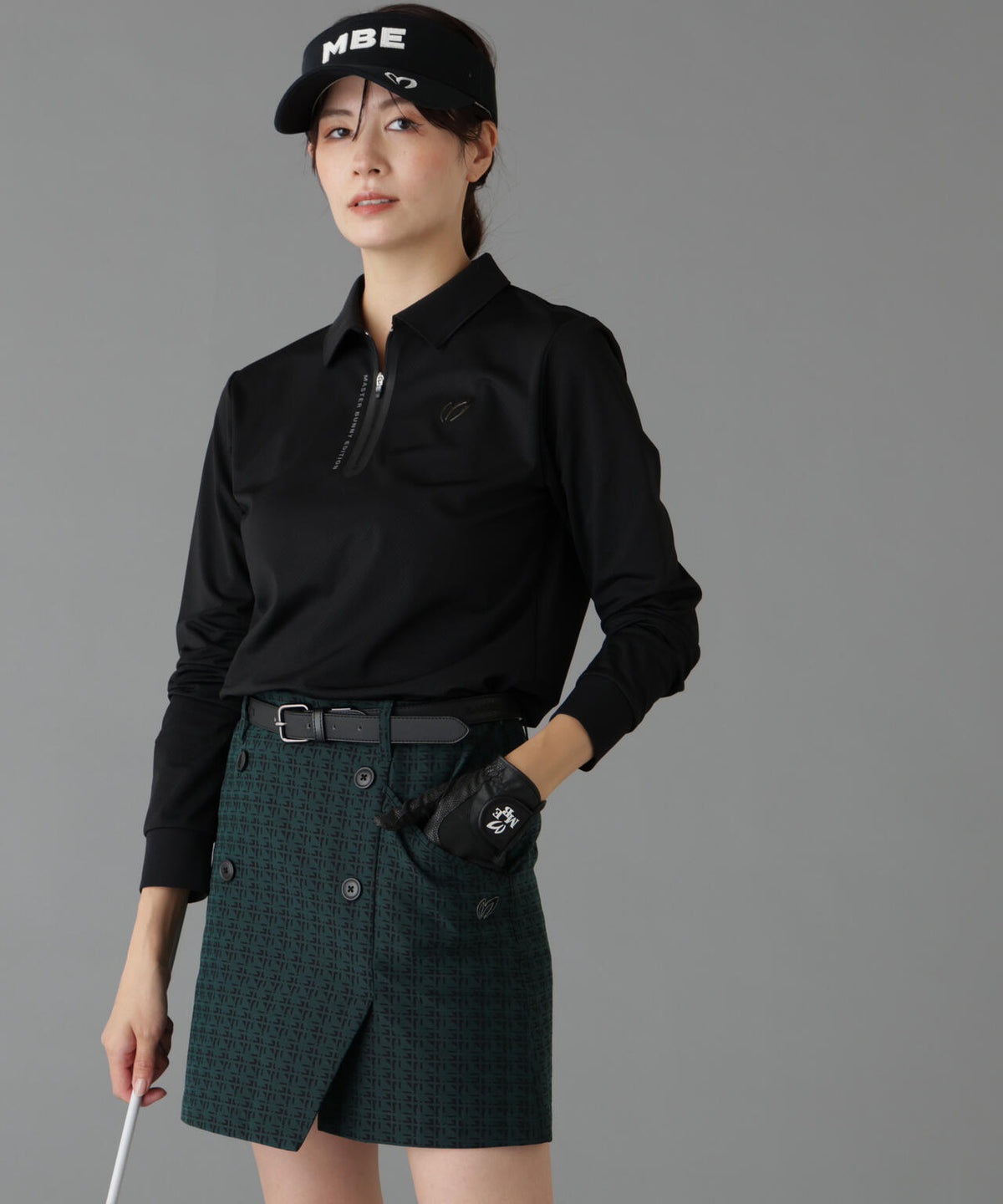 Height : 160 Bust : 80 Waist : 58 Hips : 83 着用サイズ:1