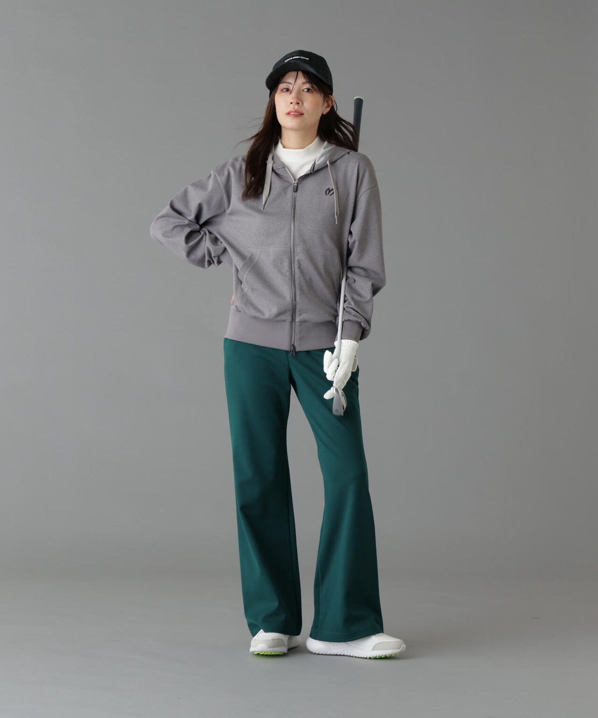 Height : 160 Bust : 80 Waist : 58 Hips : 83 着用サイズ:1