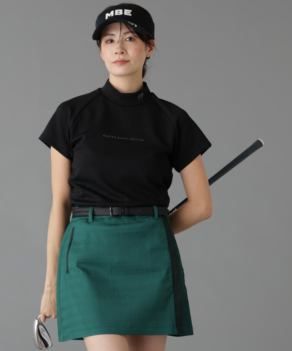 Height : 160 Bust : 80 Waist : 58 Hips : 83 着用サイズ:1
