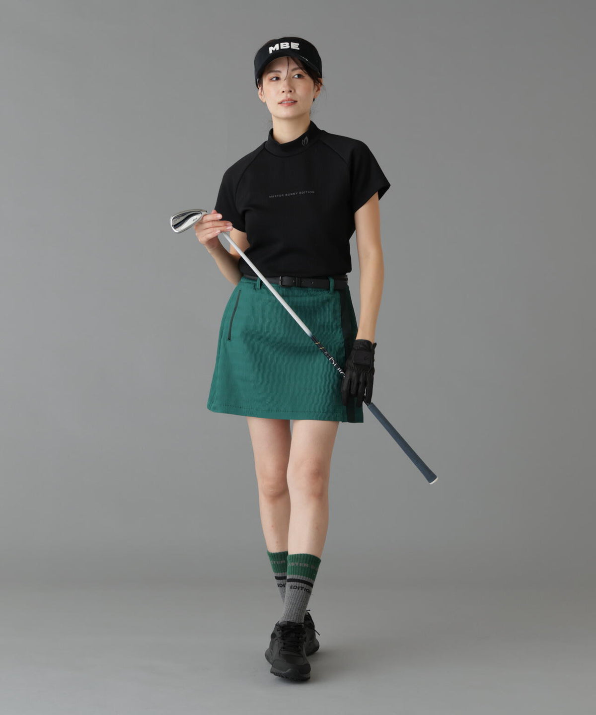 Height : 160 Bust : 80 Waist : 58 Hips : 83 着用サイズ:1