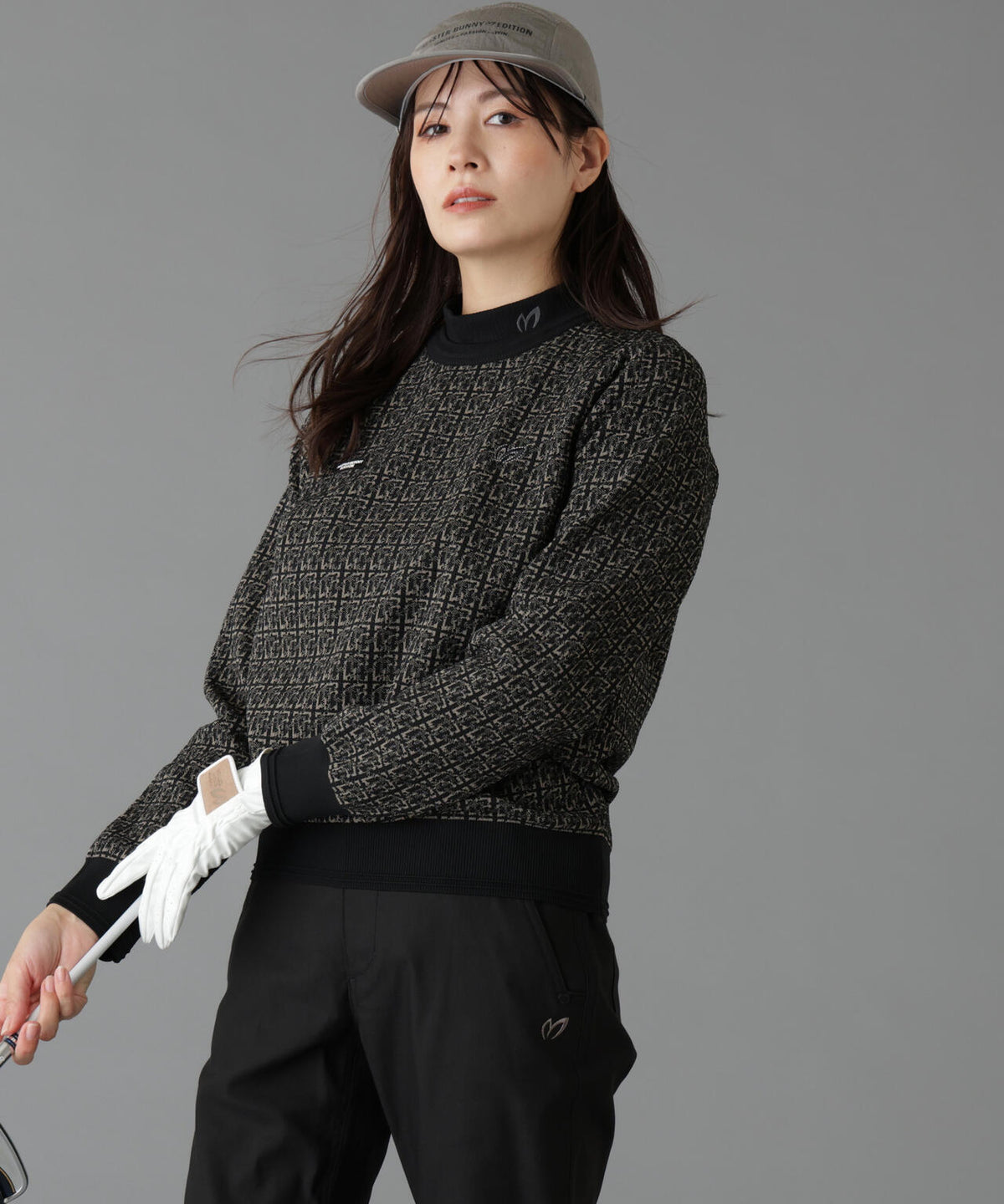 Height : 160 Bust : 80 Waist : 58 Hips : 83 着用サイズ:1