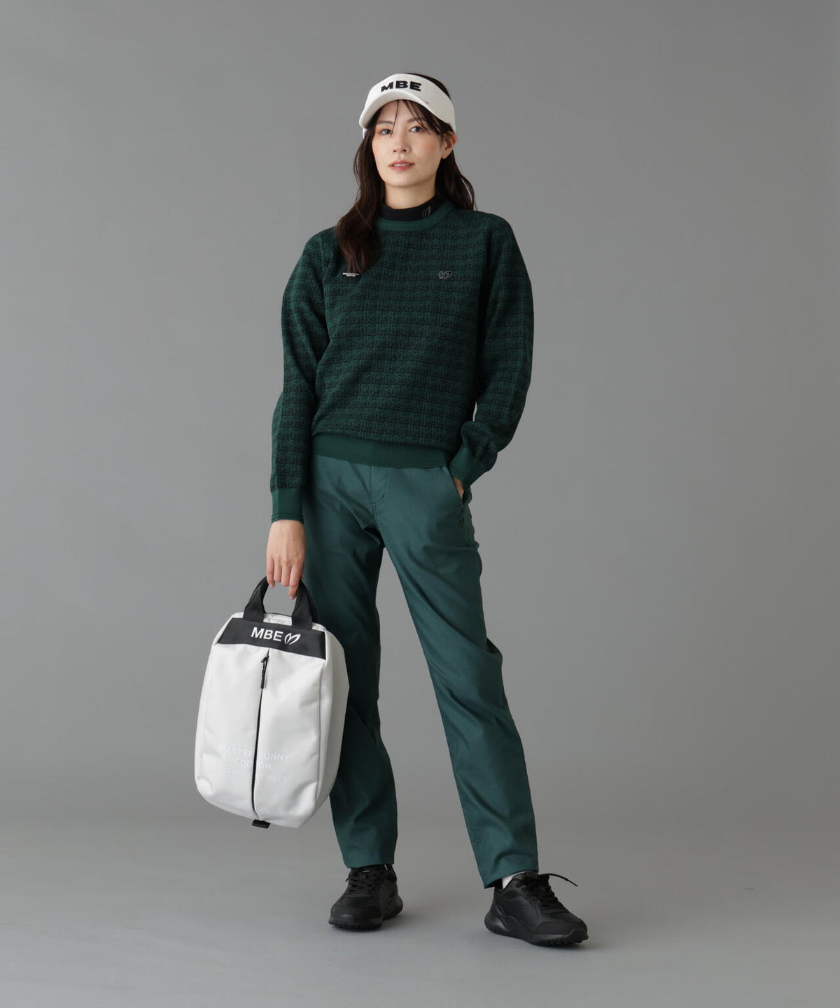 Height : 160 Bust : 80 Waist : 58 Hips : 83 着用サイズ:1