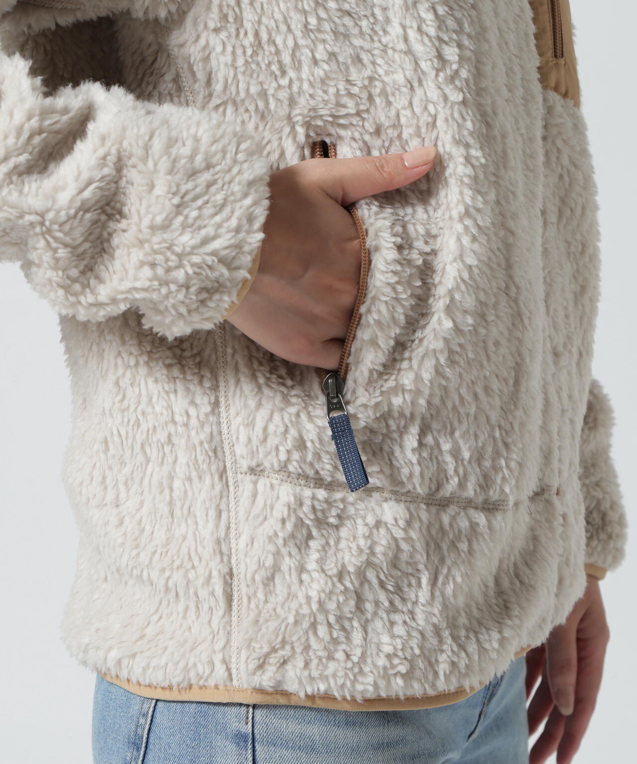 c43dbe03-f61a-5fb6-bd94-9a2e3f04bee1_Image