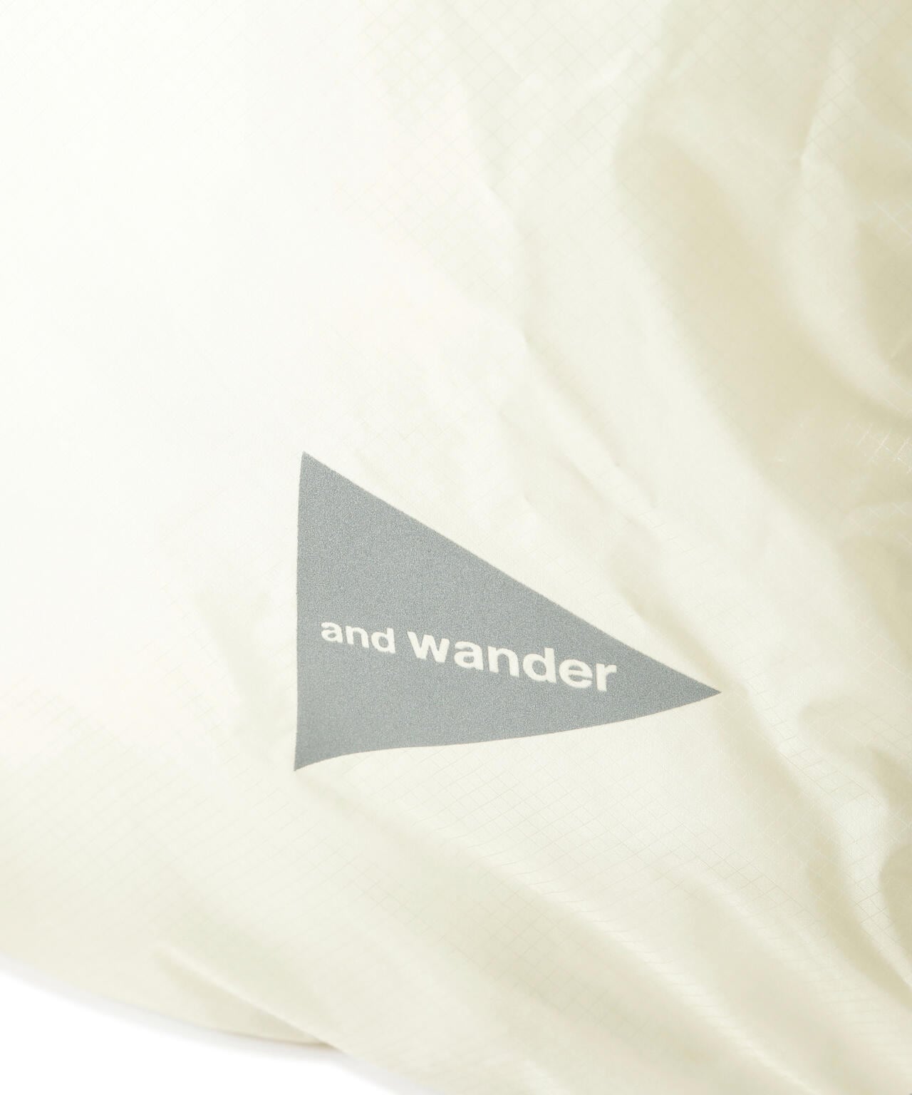 and wander/アンドワンダー sil tote bag シルトートバッグ