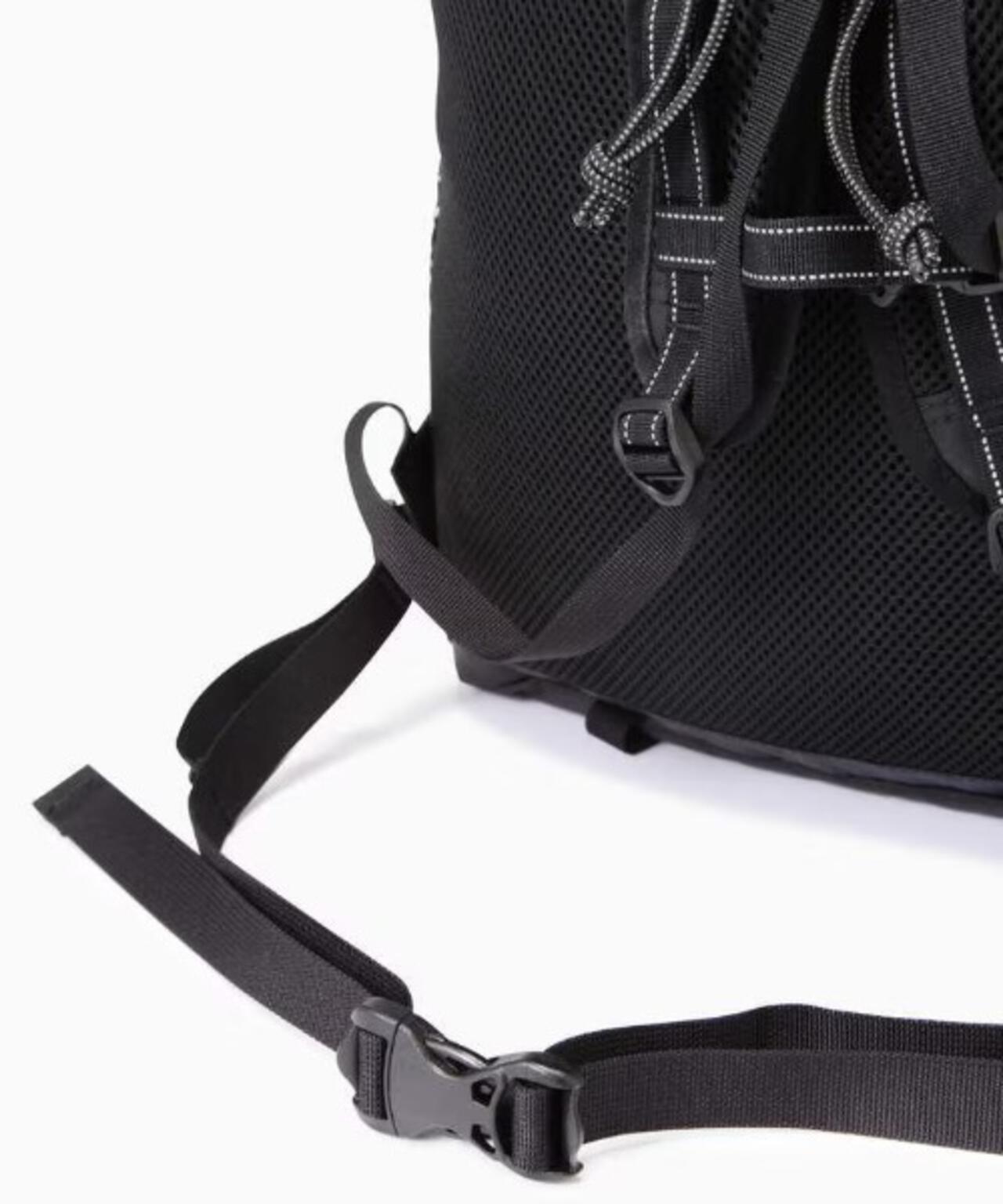 and wander/アンドワンダー ECOPAK 20L daypack