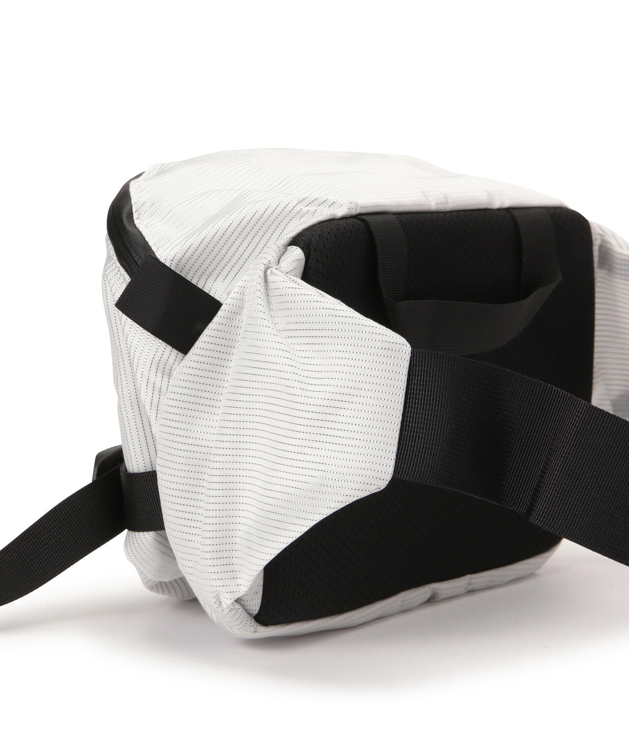 b2e4d2a0-aa7d-5e4d-a558-f140b95bd69e_Image