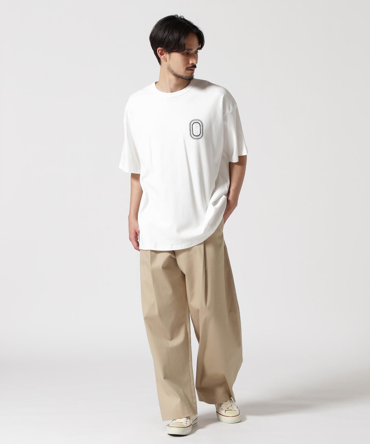 B omnivore/ビーオムニボー LOGO S/S Tee