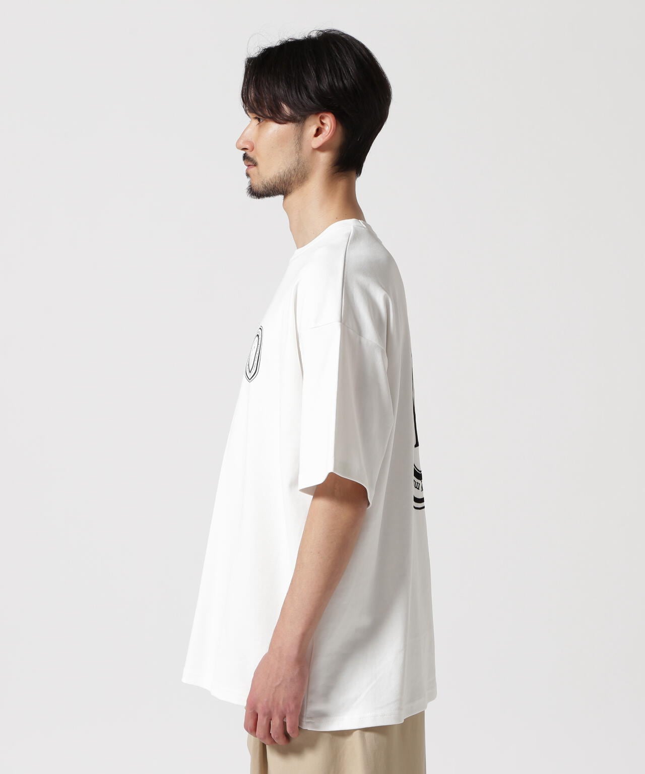 B omnivore/ビーオムニボー LOGO S/S Tee