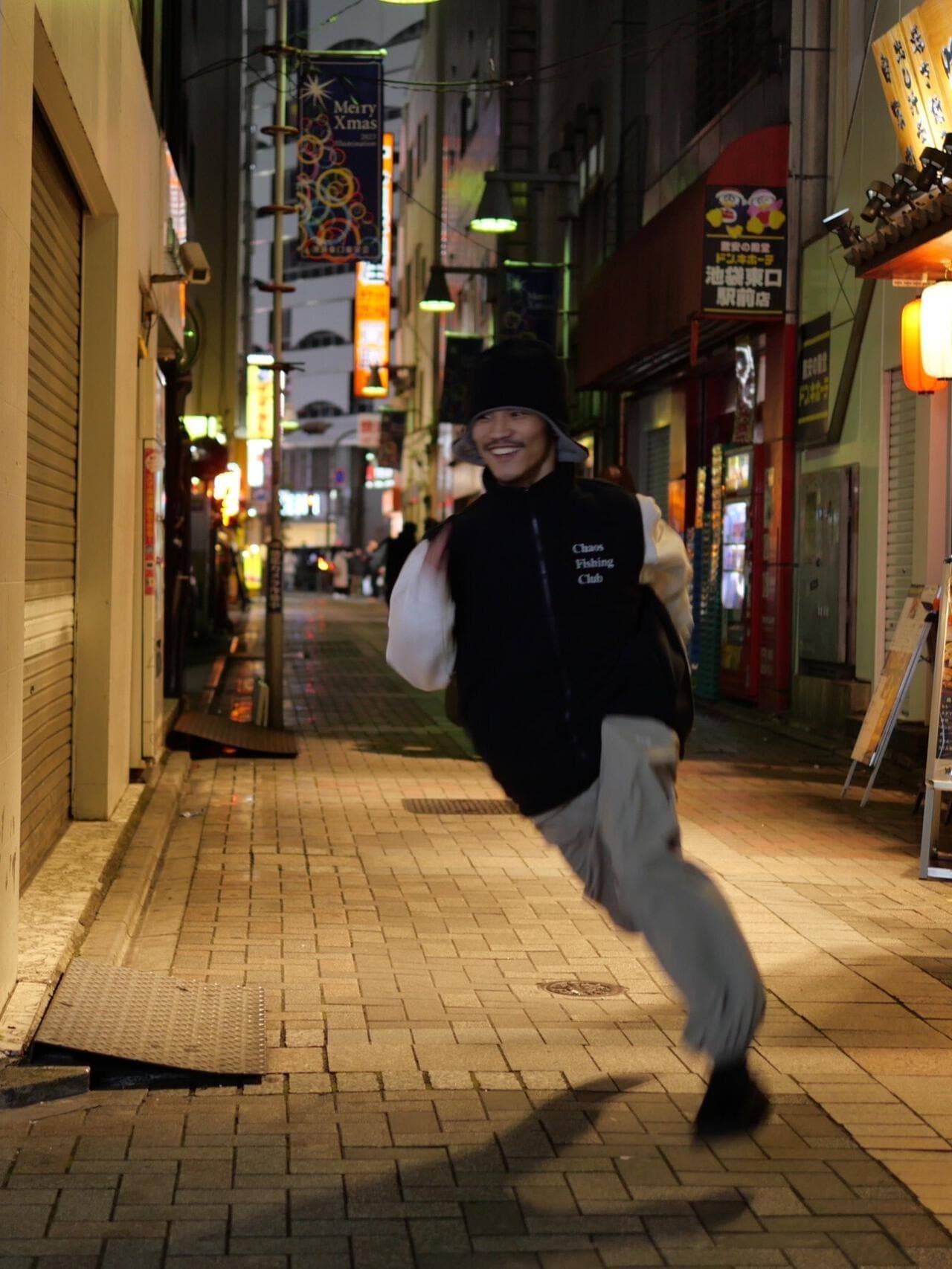 b3588799-ce79-5978-a0ea-05bf56e4c911_Image