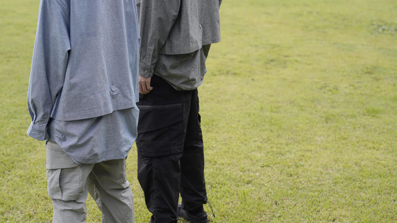 CMF OUTDOOR GARMENT/シーエムエフ アウトドアガーメント 別注newspaper shirt