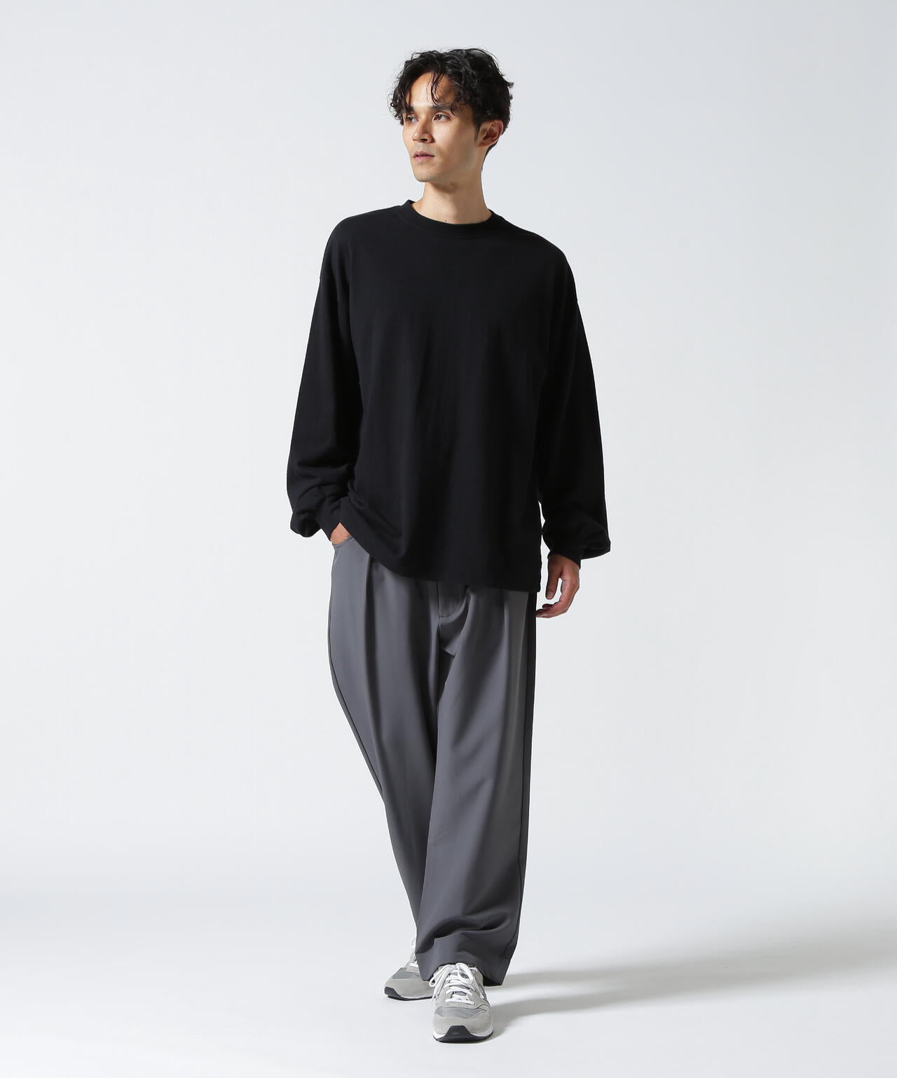 B omnivore STRETCH POLYESTER BALLOON TACK PANTS