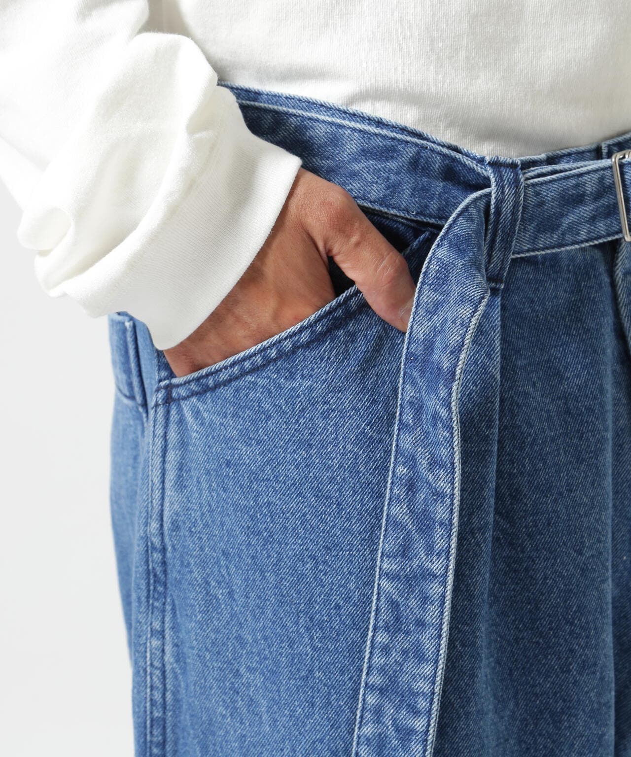 b6bad8ea-559c-505b-a836-28773661fb45_Image