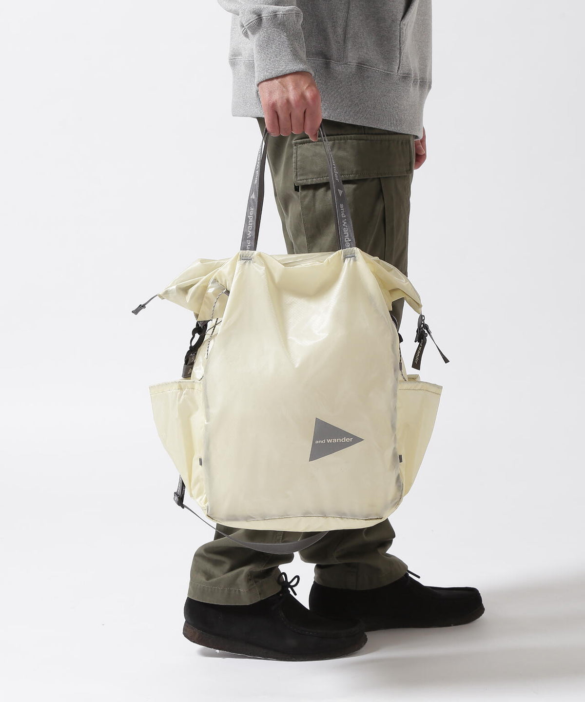 and wander/アンドワンダー sil tote bag