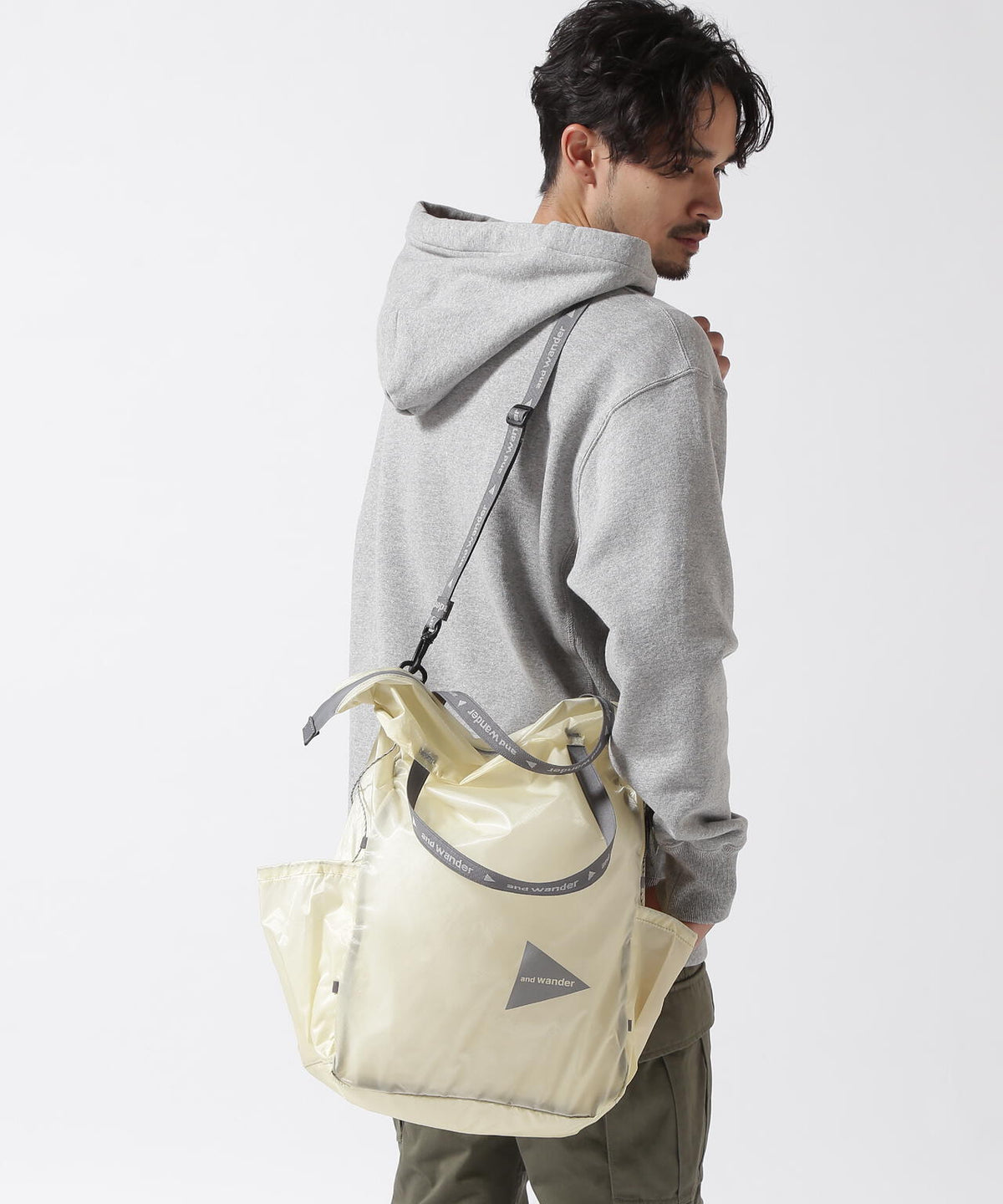 and wander/アンドワンダー sil tote bag