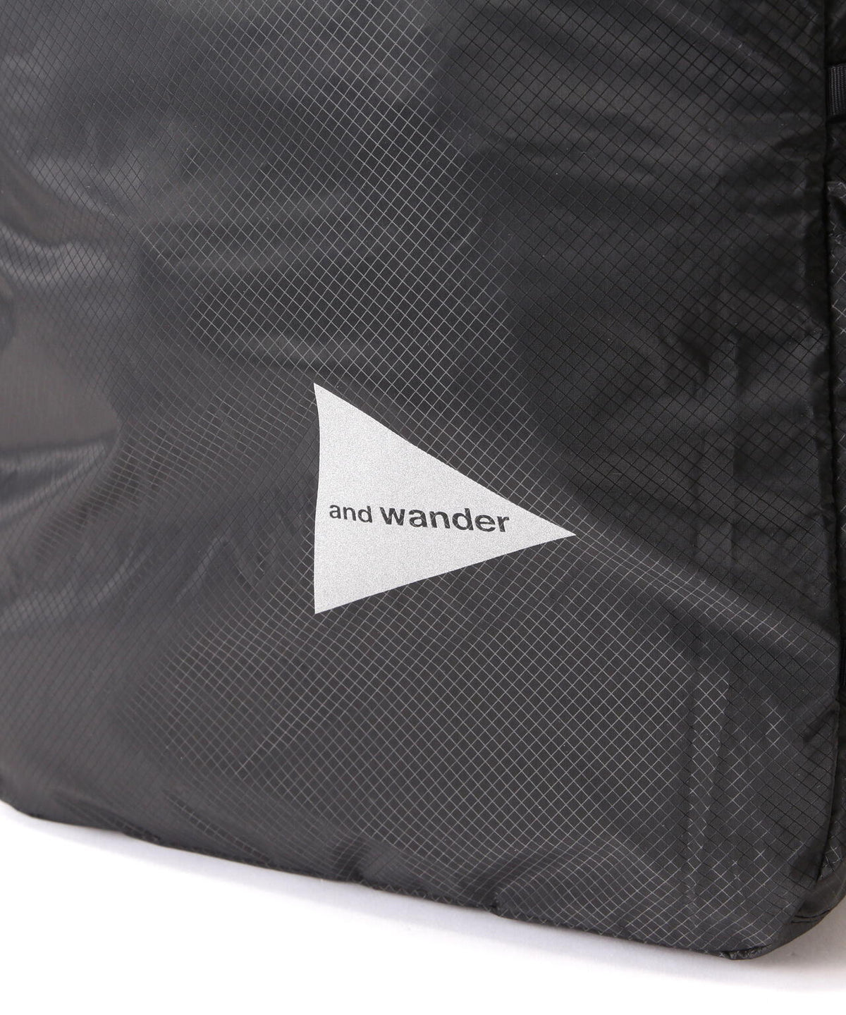 and wander/アンドワンダー sil tote bag