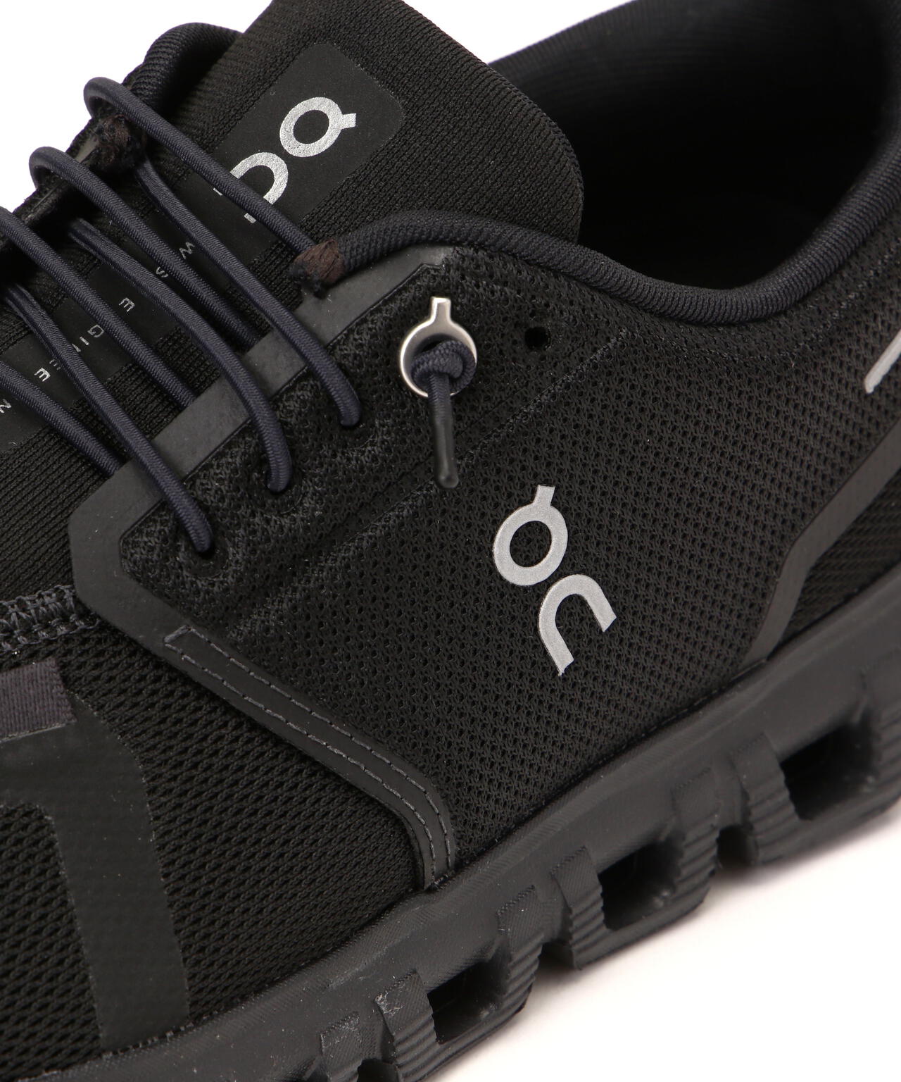 On/オン Cloud 6 (WOMEN'S) クラウド6