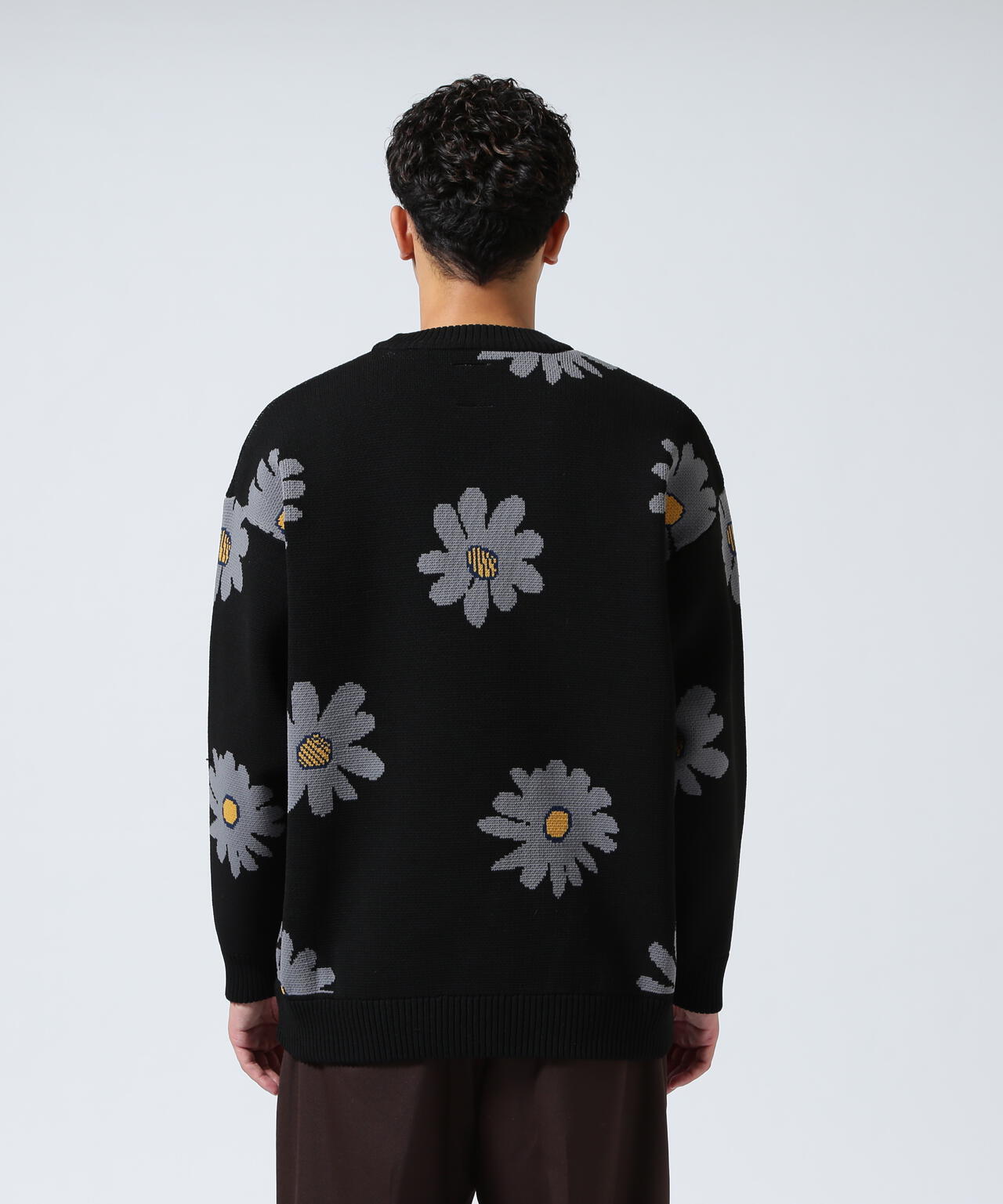 B omnivore/ビーオムニボー FLOWER KNIT TOP
