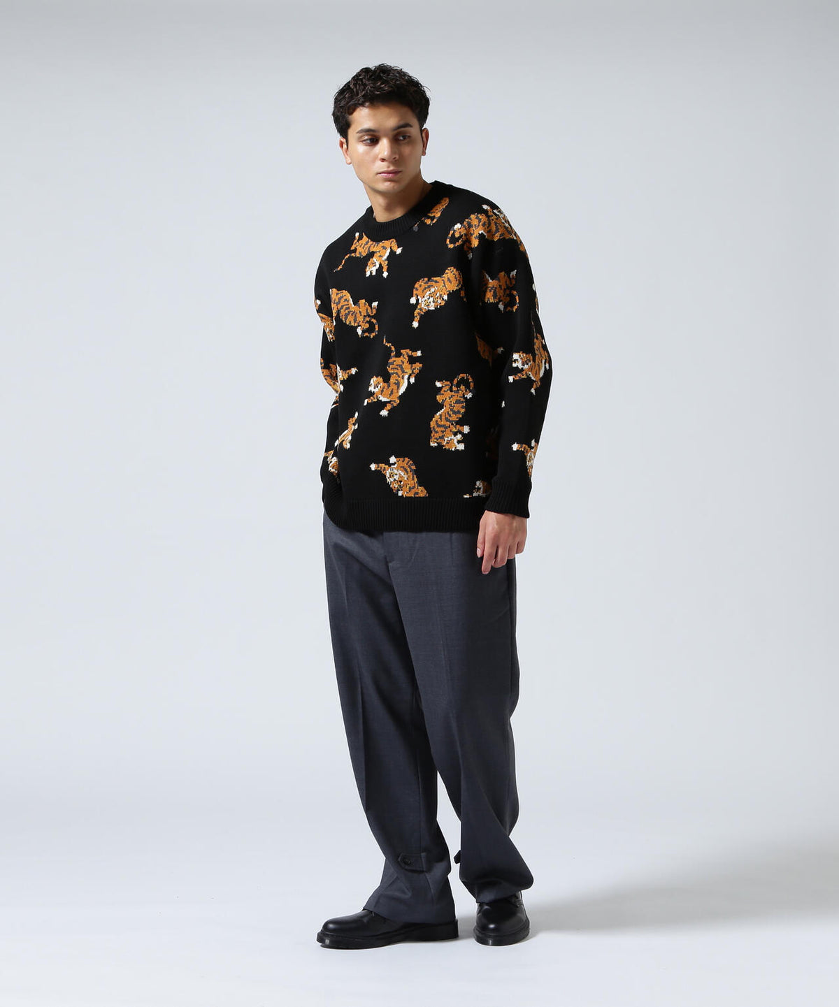 B omnivore/ビーオムニボー TIGER KNIT TOP
