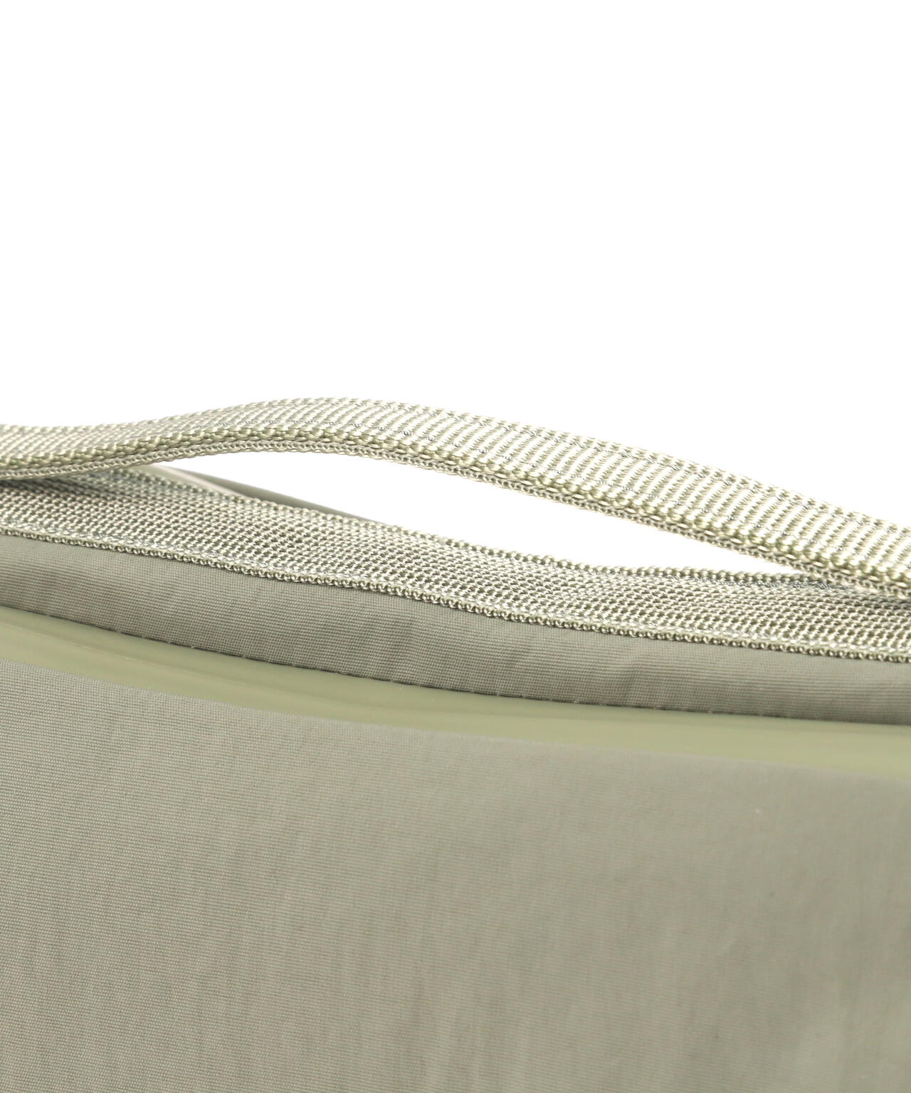 b17ba860-ca2b-51d6-8753-c33aba3bf7e8_Image