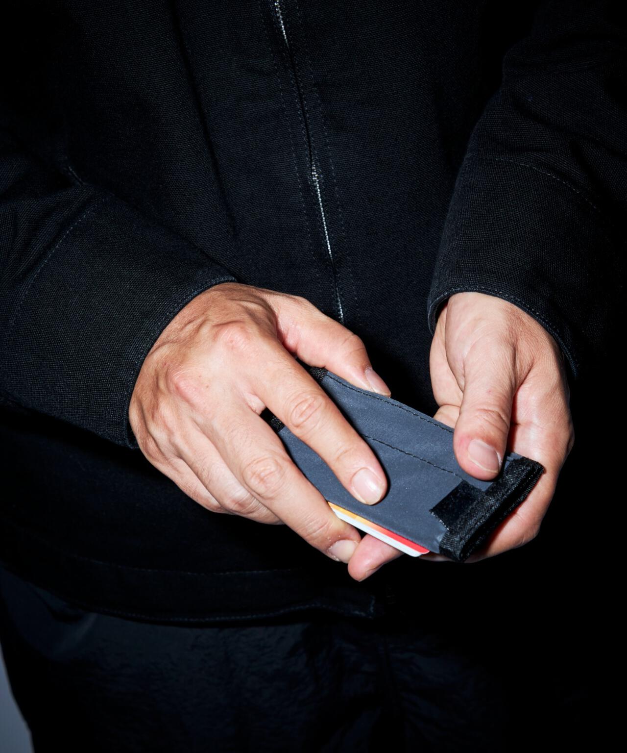 PACKING/パッキング BLACK REFLECTIVE WALLET