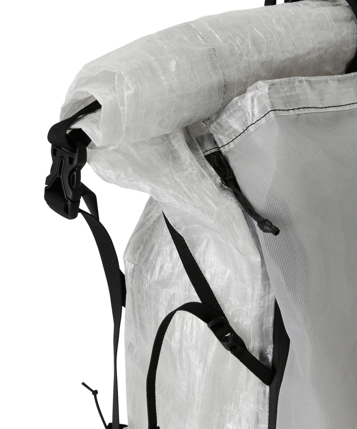 and wander/アンドワンダー UL backpack with Dyneema