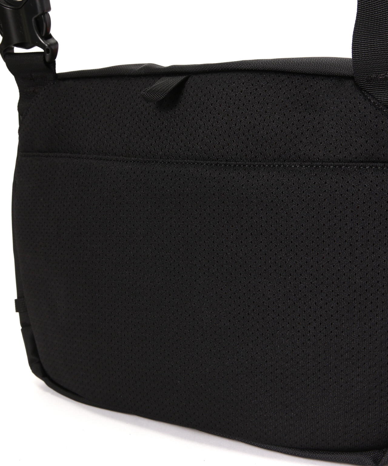 e1599c99-59b7-5297-8ec9-120f0c1a13a3_Image