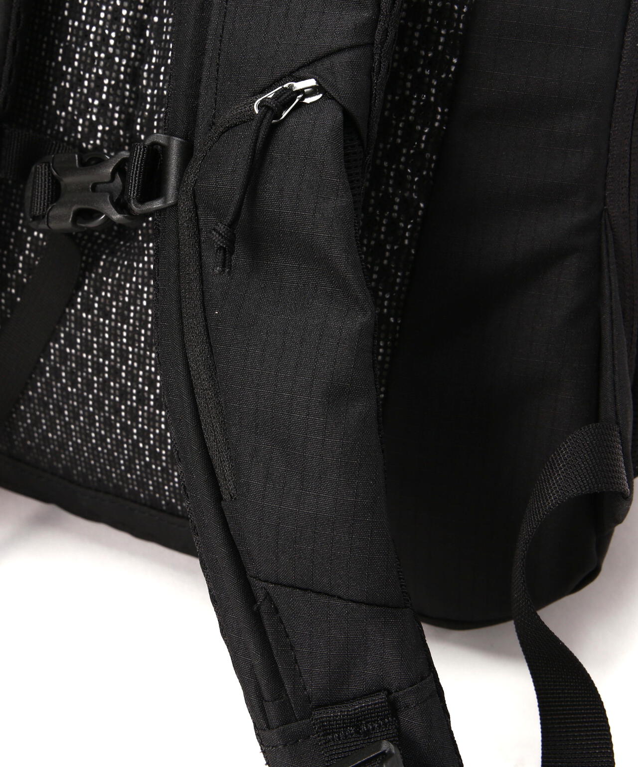 8353640f-b9de-5a9e-96da-dbe7cbcee9d1_Image