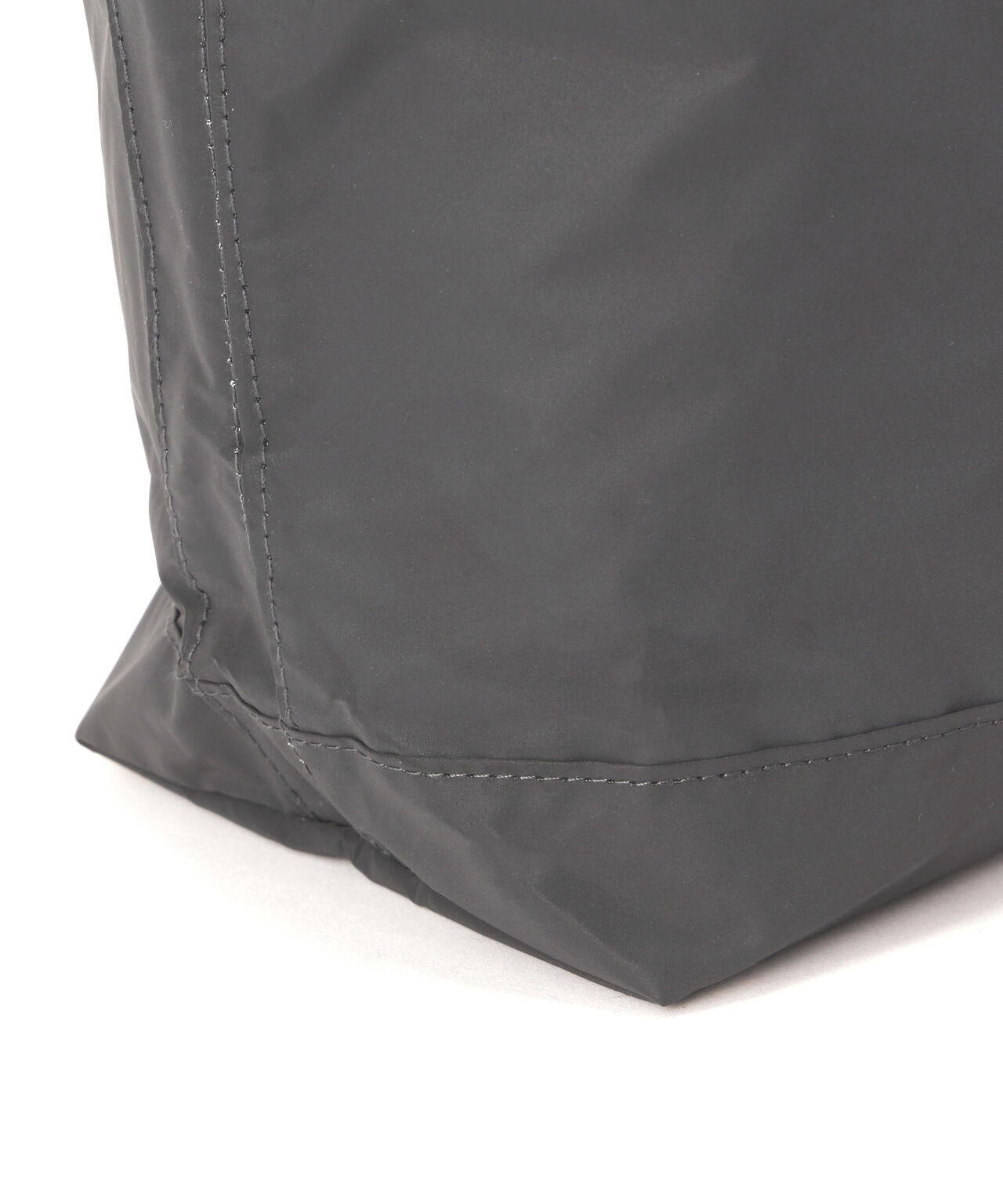 PACKING/パッキング BLACK REFLECTIVE TOTE
